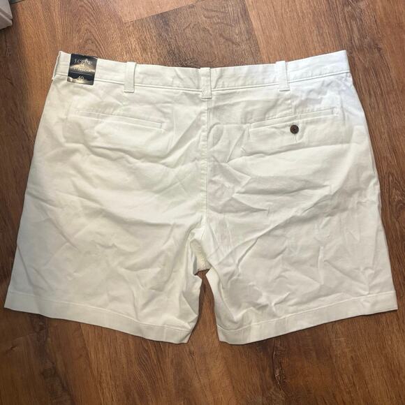 NWT J.Crew 7” Flex Chino Short In White Size 40 - Picture 5 of 7